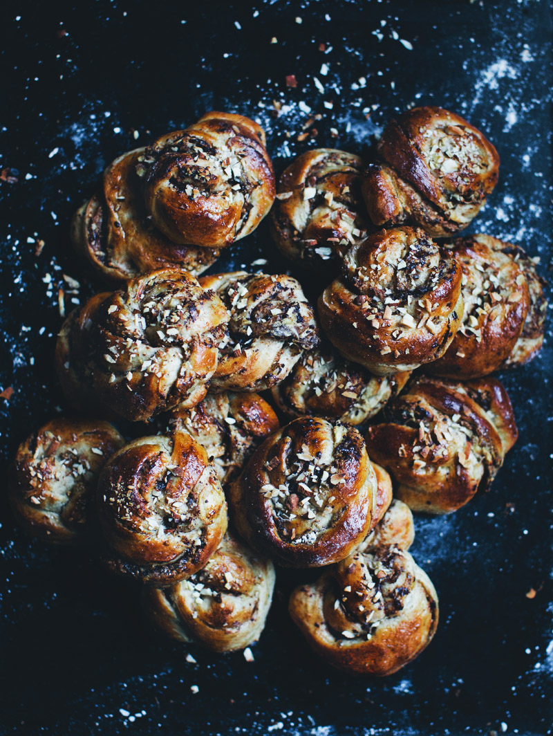 Hazelnut_buns_05