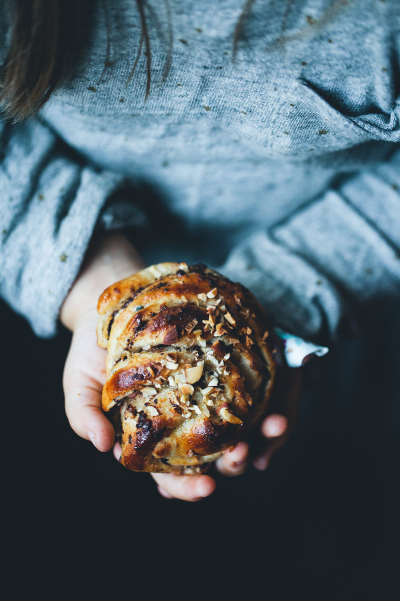 Hazelnut_buns_06